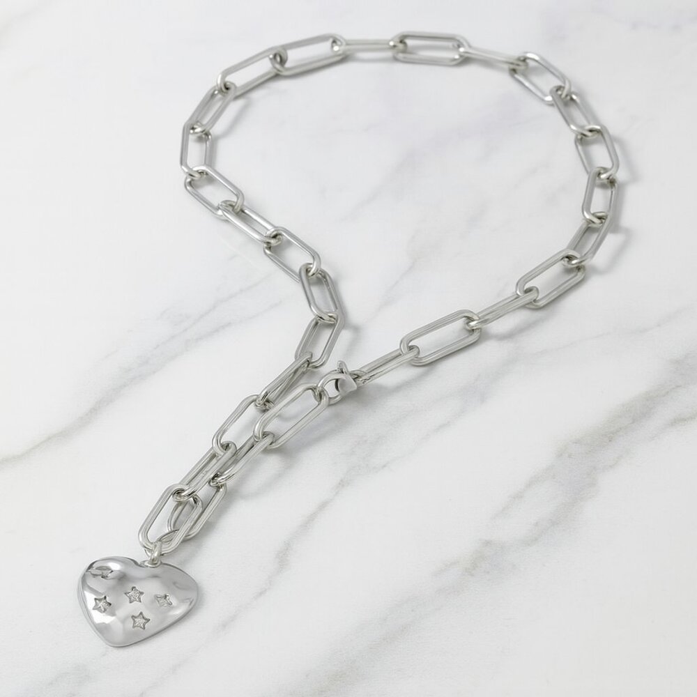 "Piper" Gold (or) Silver ✨ Heart Charm Paperclip Necklace - Picture 2 of 4